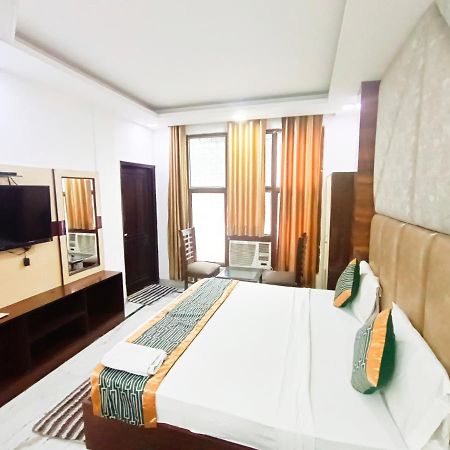 ניו דלהי Hotel Krone Near Igi Airport Delhi מראה חיצוני תמונה