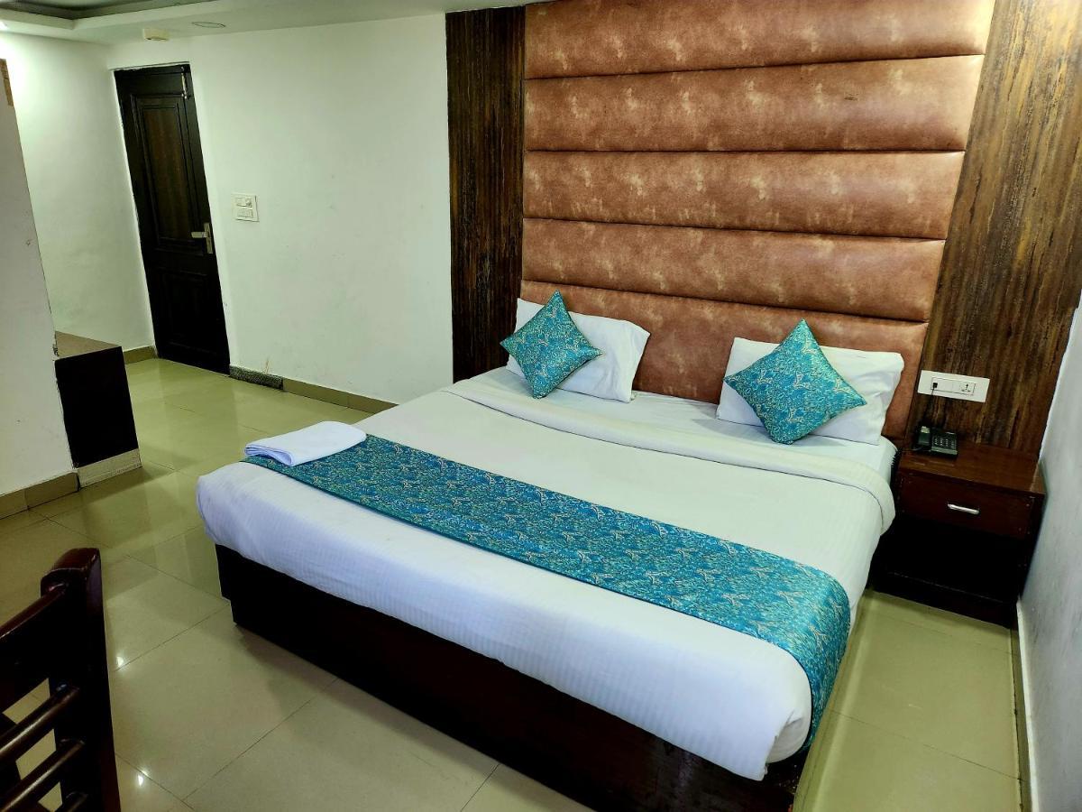 ניו דלהי Hotel Krone Near Igi Airport Delhi מראה חיצוני תמונה