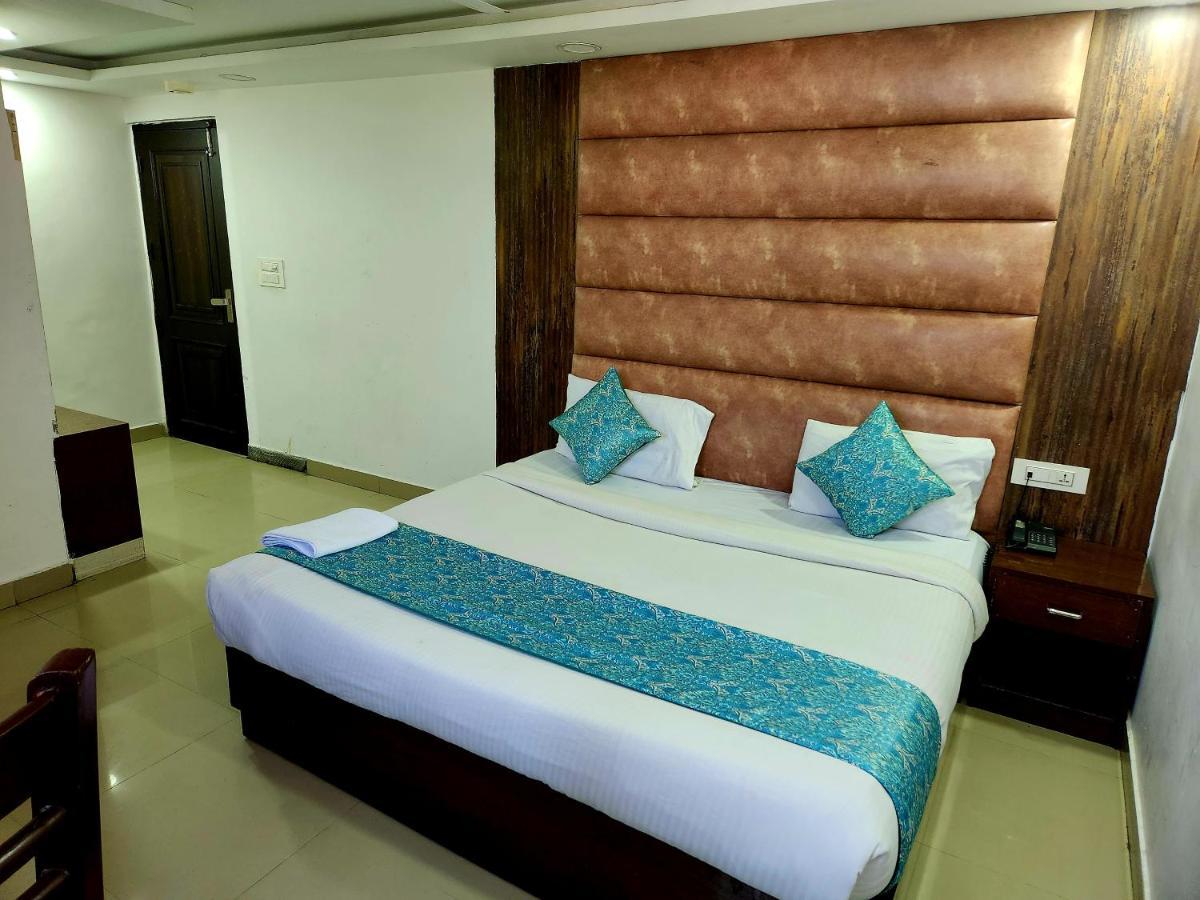 ניו דלהי Hotel Krone Near Igi Airport Delhi מראה חיצוני תמונה