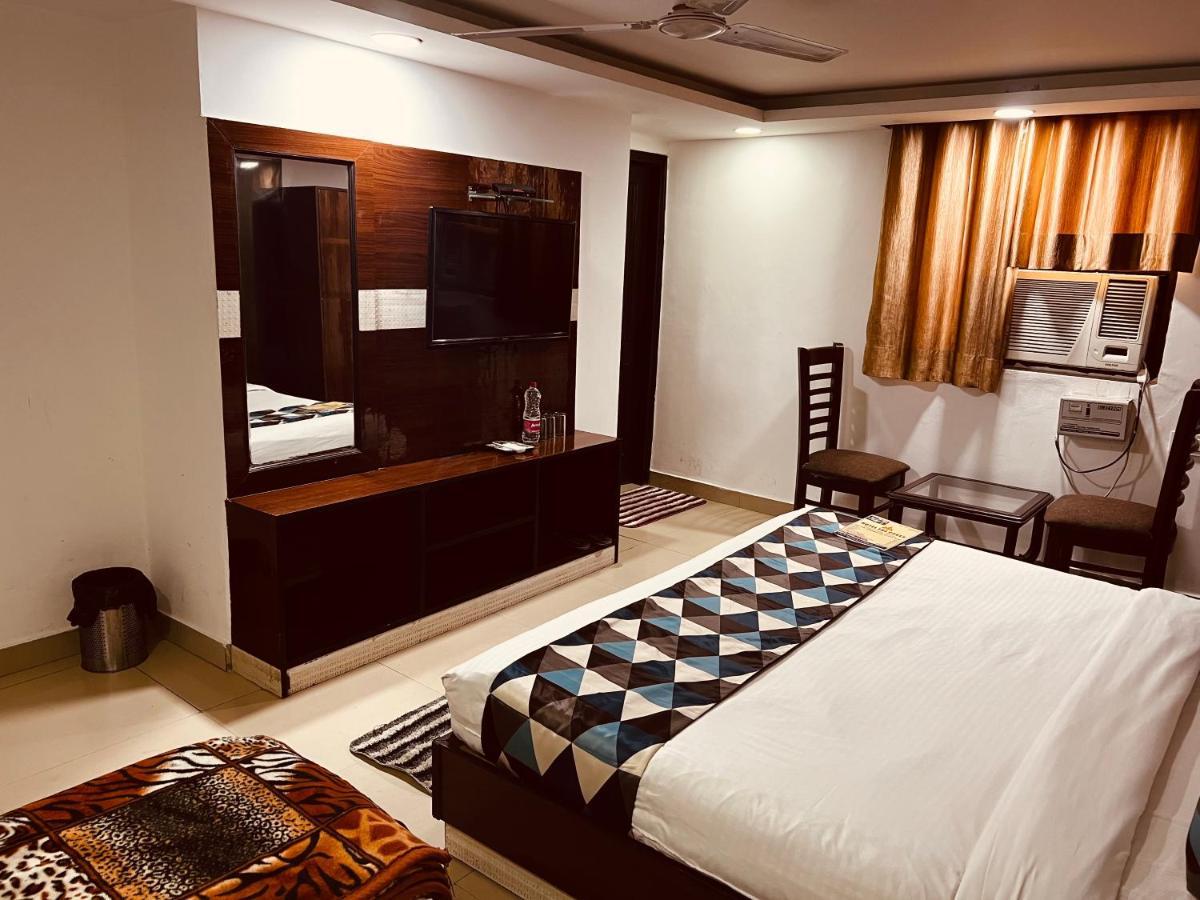 ניו דלהי Hotel Krone Near Igi Airport Delhi מראה חיצוני תמונה